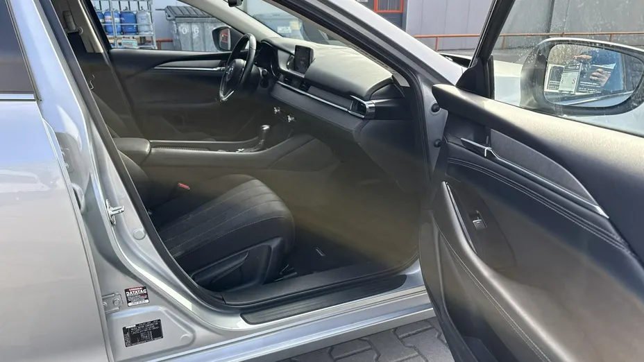 MAZDA 6 -