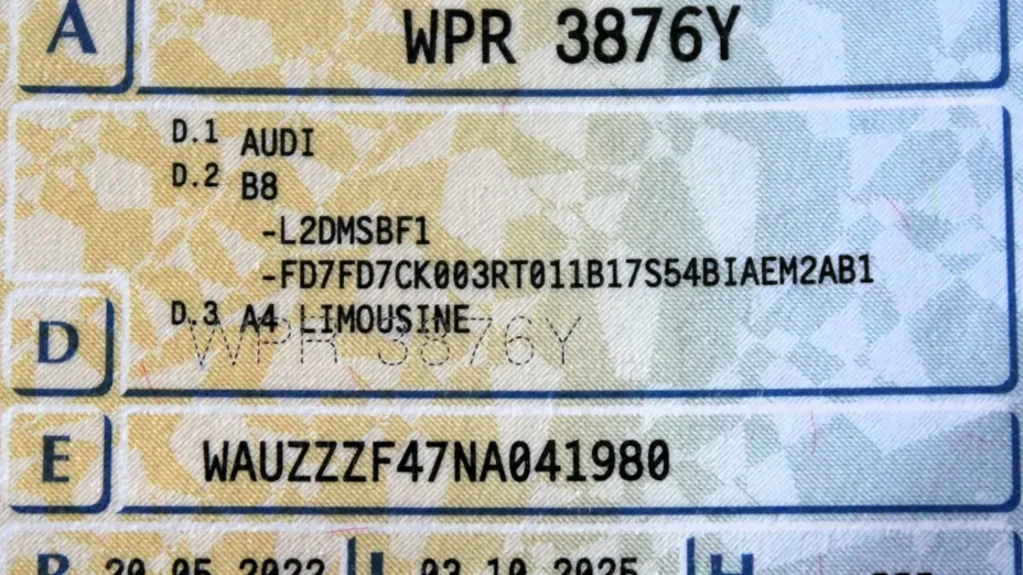 AUDI A4 -