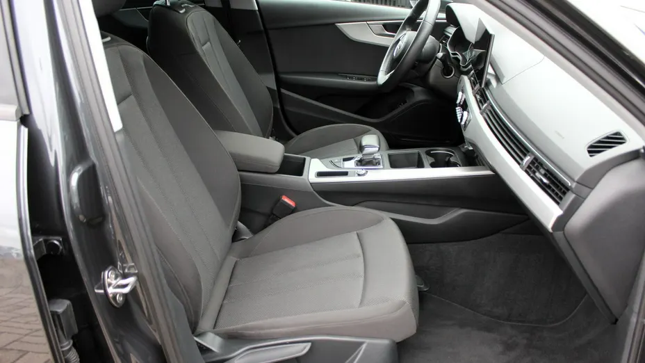 AUDI A4 -