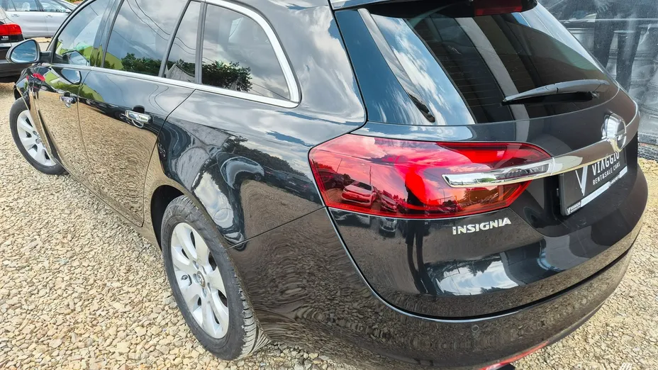 OPEL Insignia -