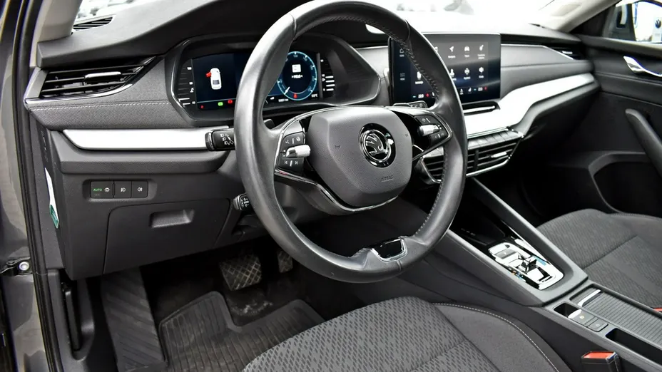 SKODA Octavia -