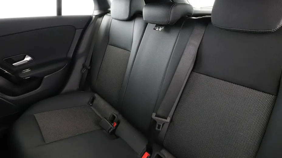 MERCEDES-BENZ CLA -