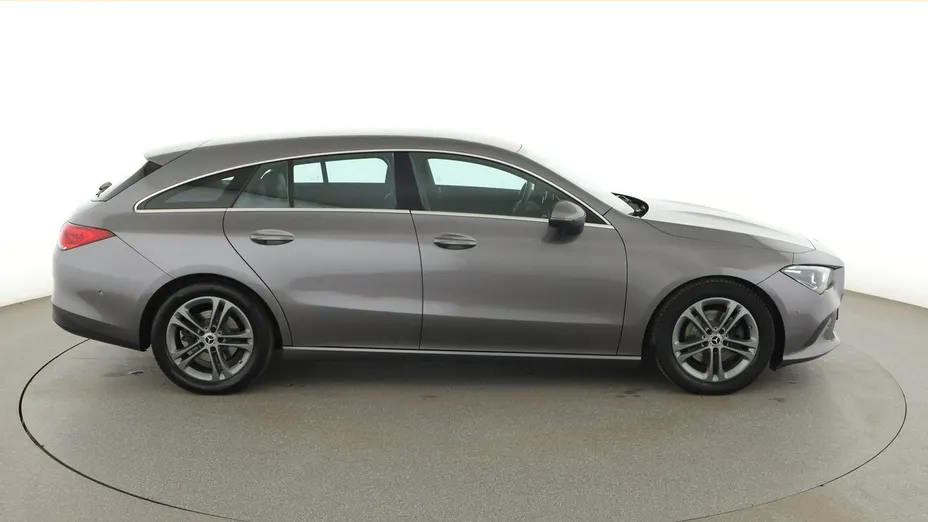 MERCEDES-BENZ CLA -