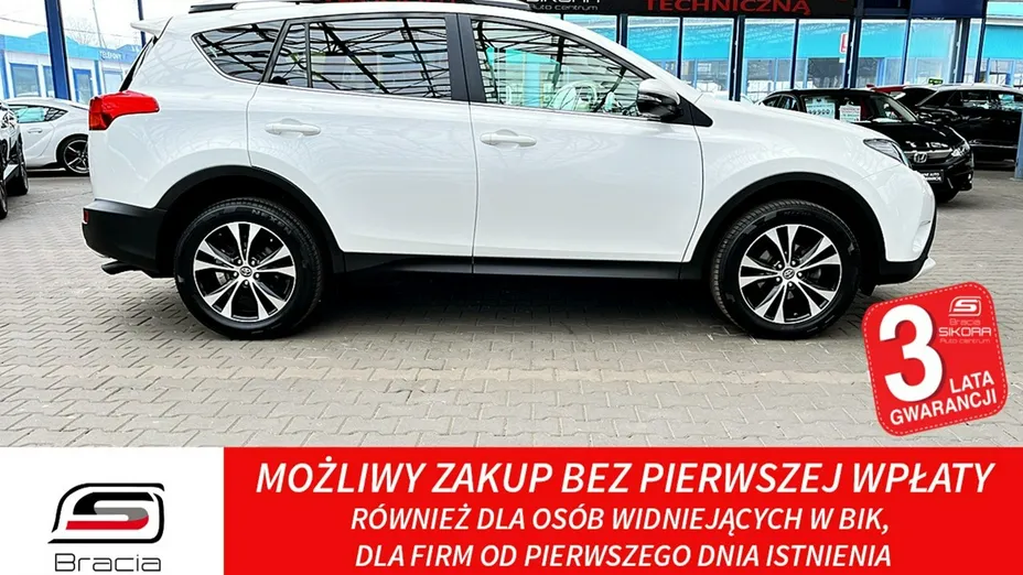 TOYOTA RAV4 -
