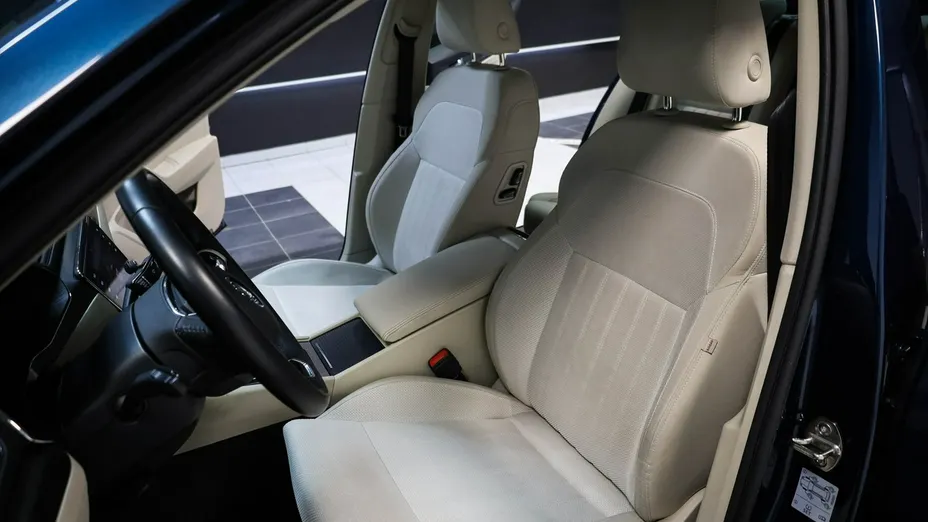 SKODA Superb -