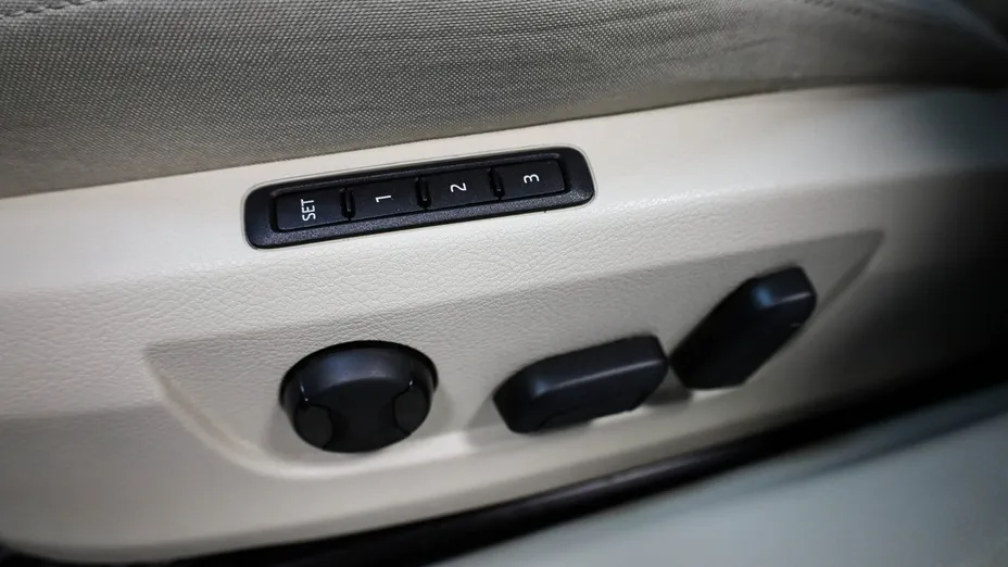 SKODA Superb -