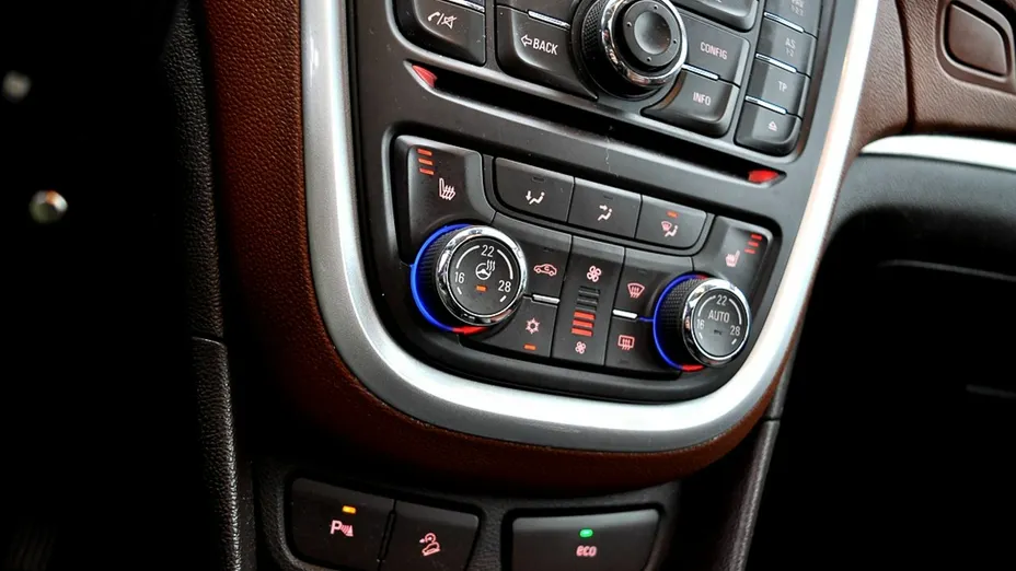 OPEL Mokka -