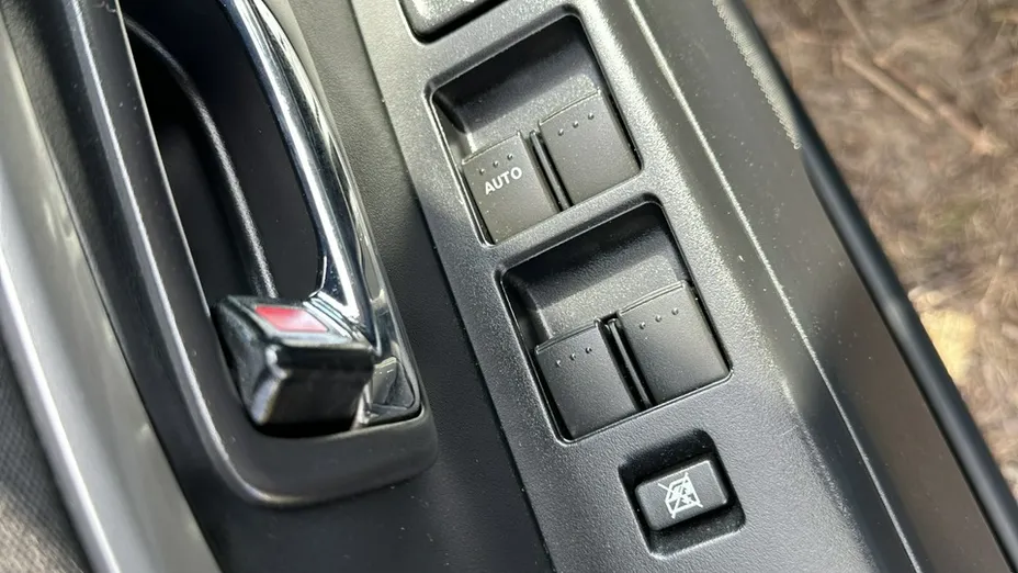 MAZDA 5 -
