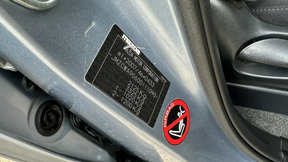 MAZDA 5 -