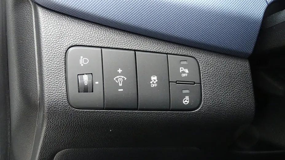 HYUNDAI i10 -