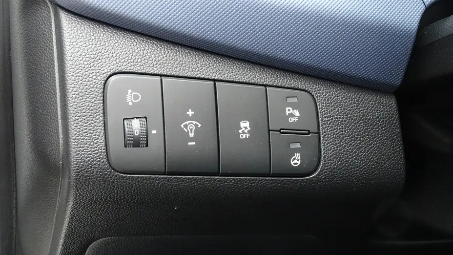 HYUNDAI i10 -