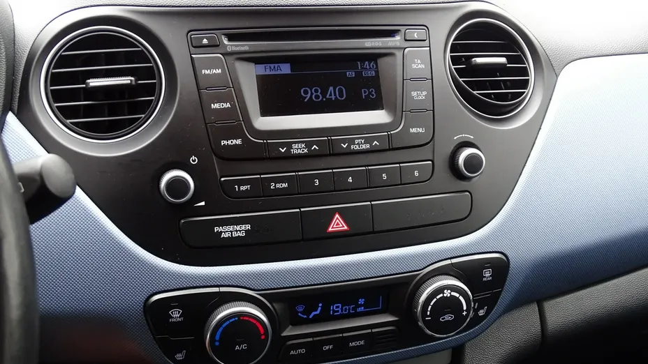 HYUNDAI i10 -