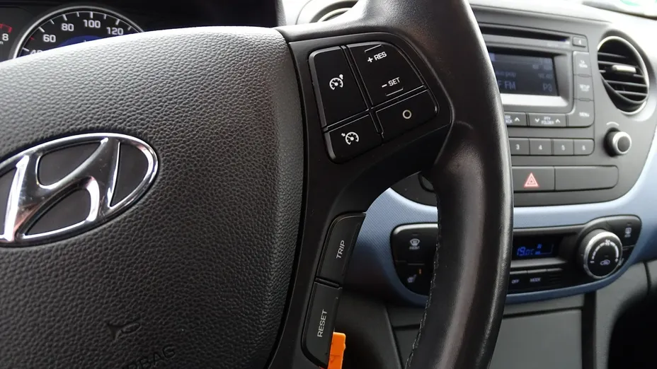 HYUNDAI i10 -