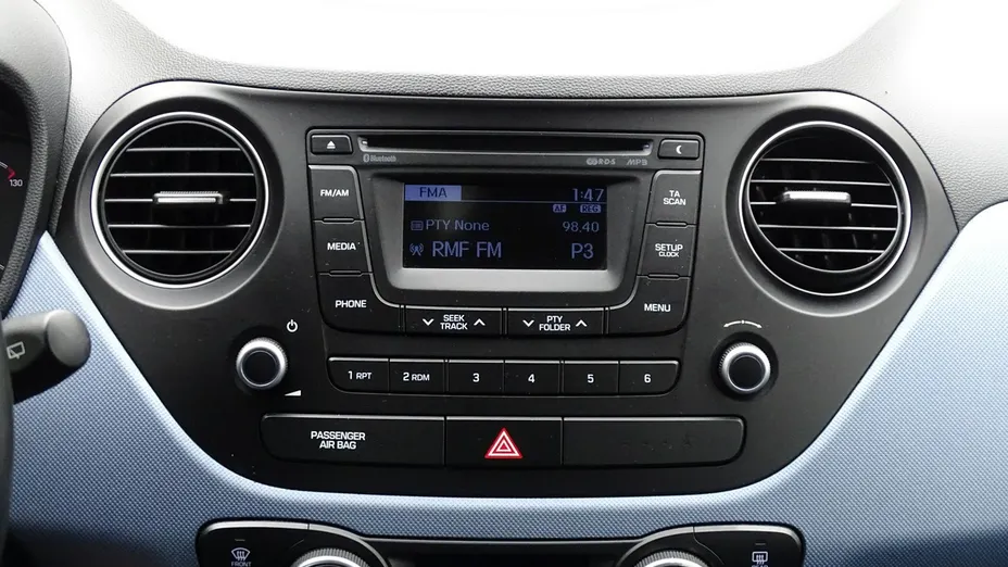 HYUNDAI i10 -