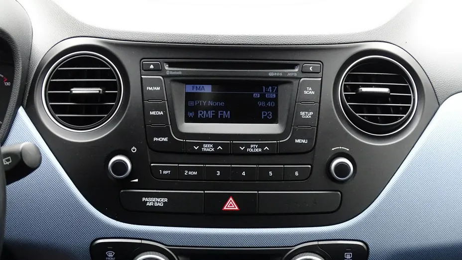 HYUNDAI i10 -