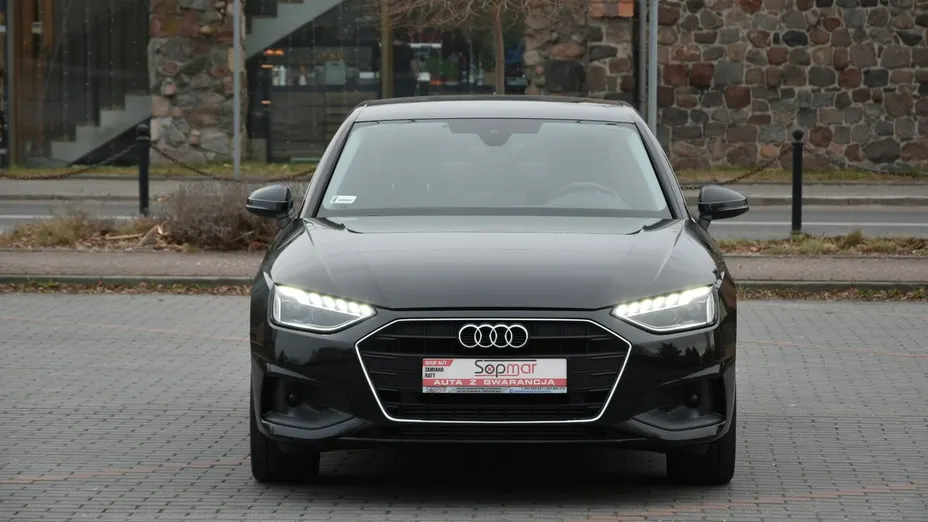 AUDI A4 -
