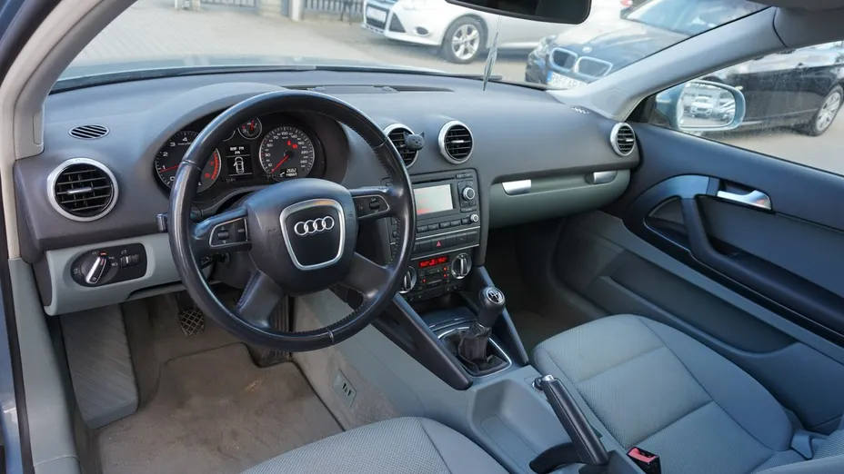 AUDI A3 -