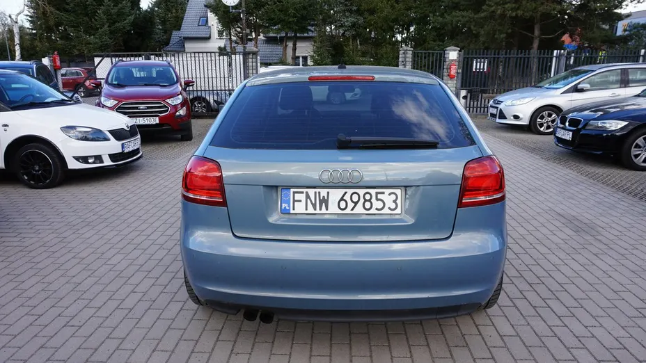 AUDI A3 -