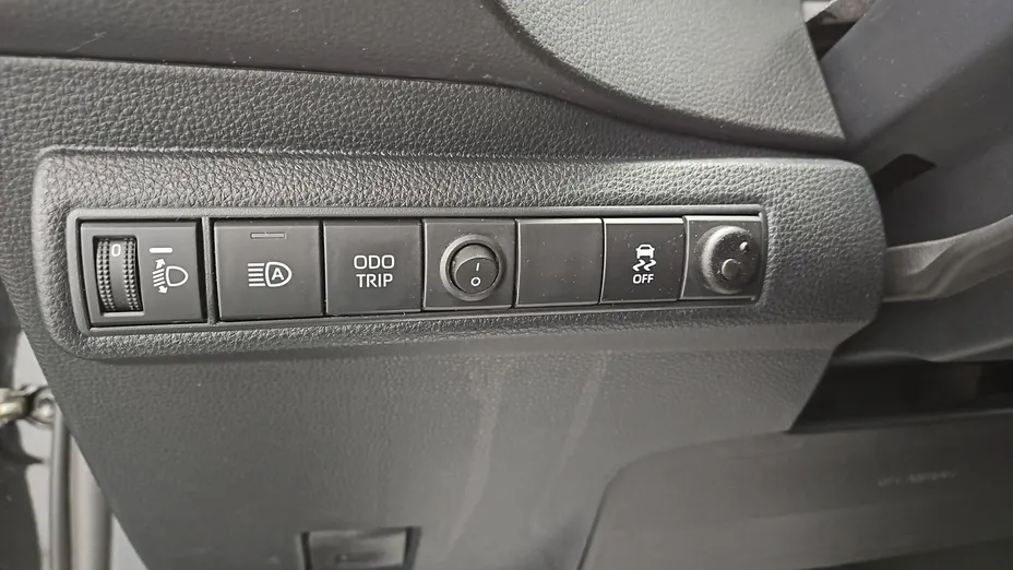 TOYOTA Corolla -