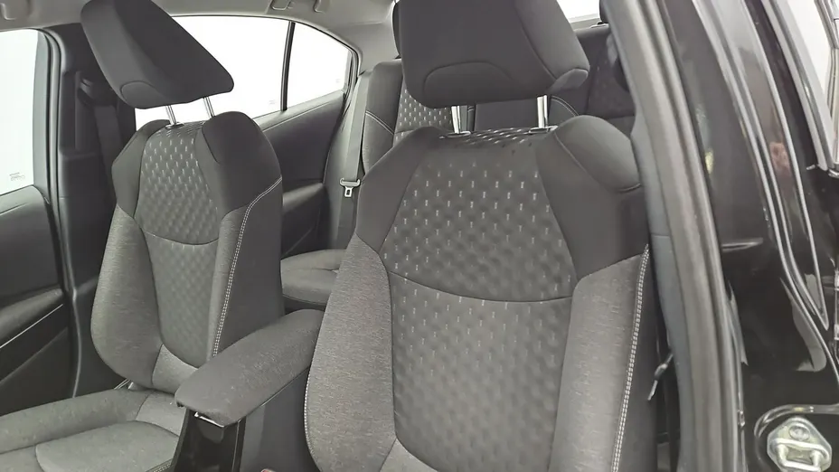 TOYOTA Corolla -