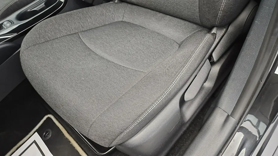 TOYOTA Corolla -