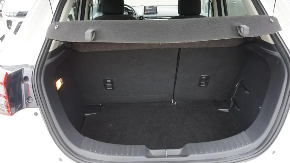MAZDA 2 -