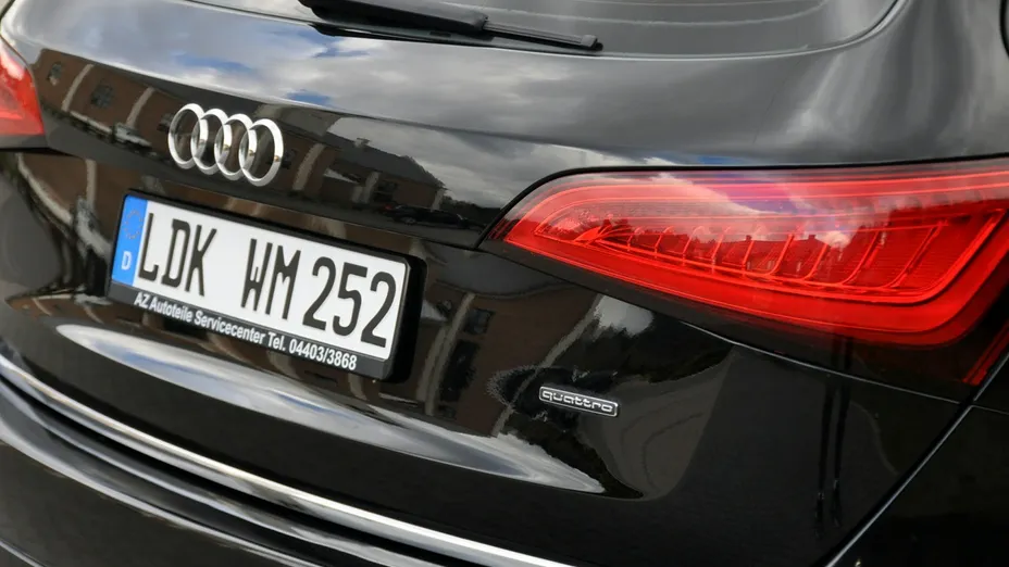 AUDI Q5 -