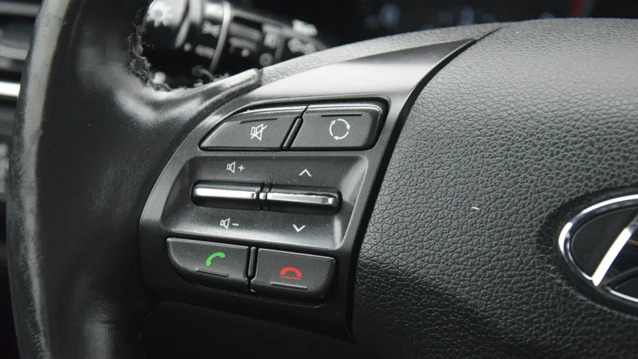 HYUNDAI i30 -