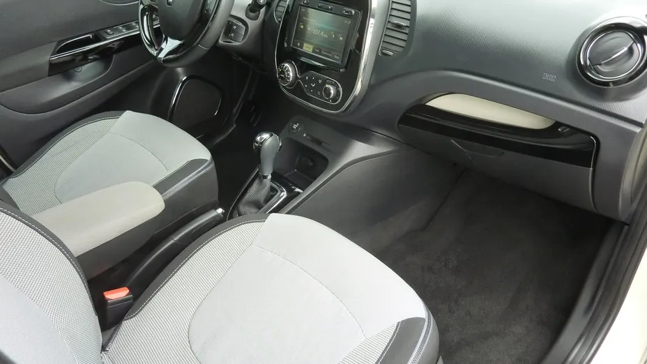 RENAULT Captur -