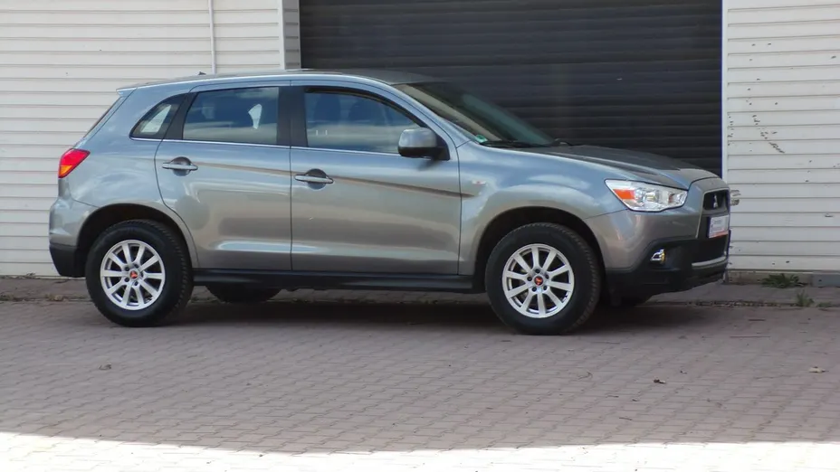 MITSUBISHI ASX -
