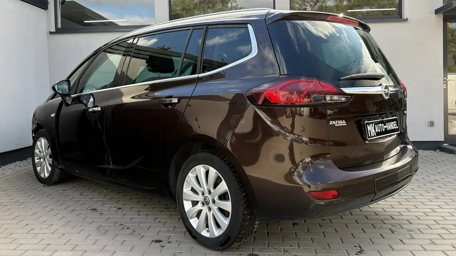 OPEL Zafira -