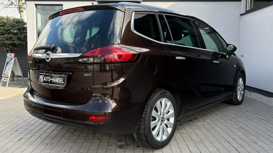 OPEL Zafira -