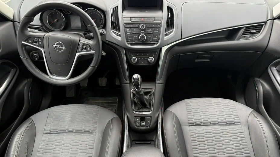 OPEL Zafira -
