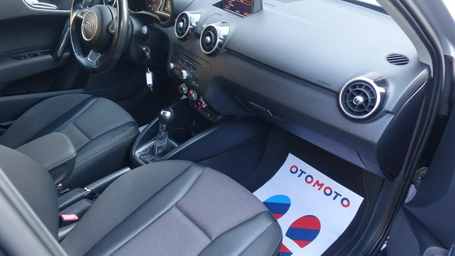 AUDI A1 -