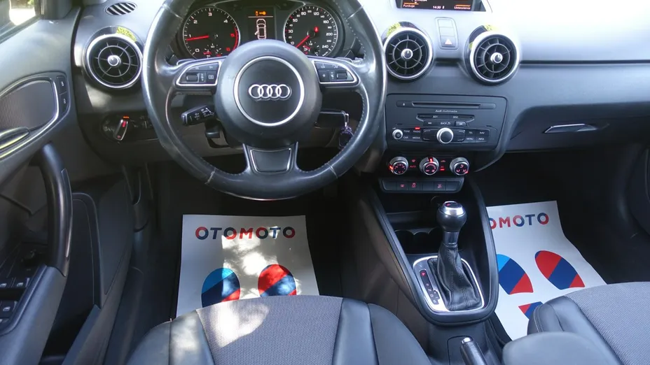 AUDI A1 -