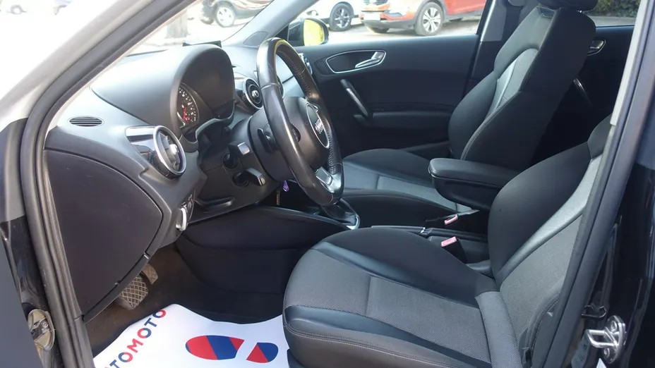 AUDI A1 -