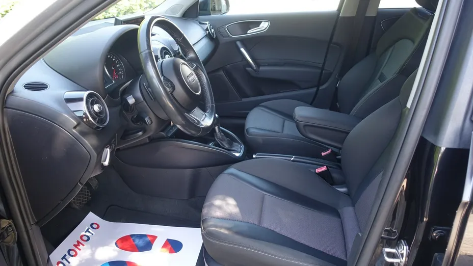AUDI A1 -