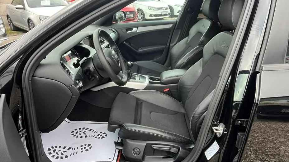 AUDI A4 -