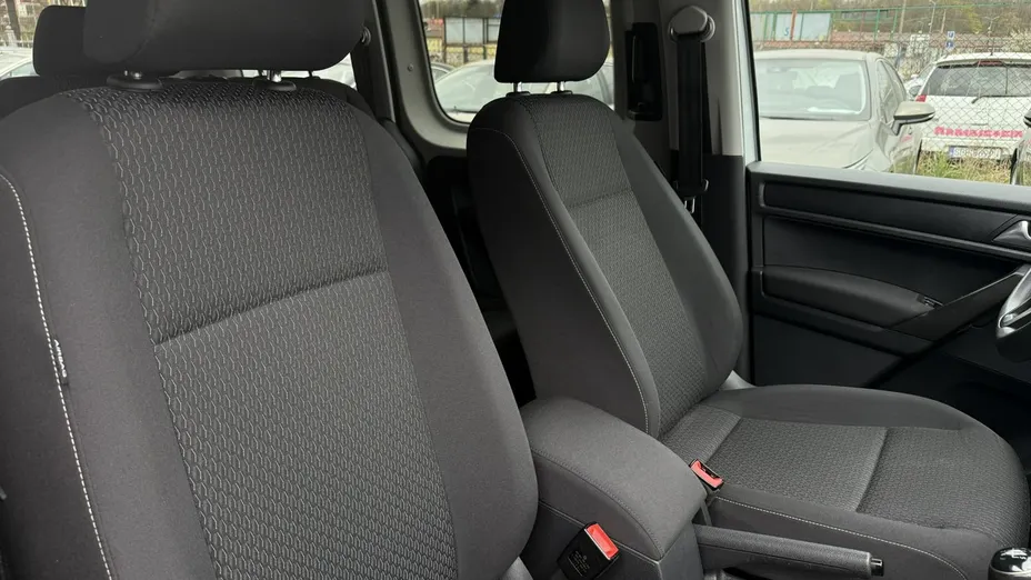 VOLKSWAGEN Caddy -
