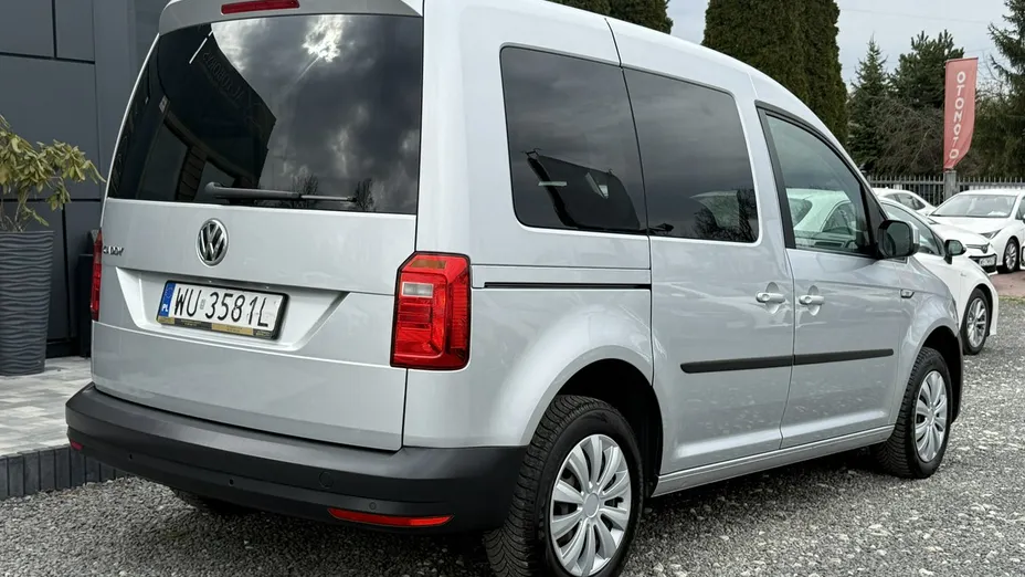 VOLKSWAGEN Caddy -