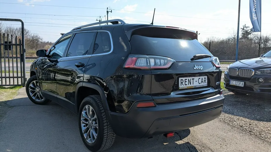 JEEP Cherokee -