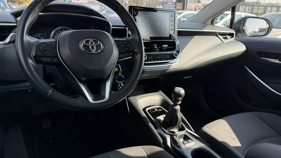 TOYOTA Corolla -
