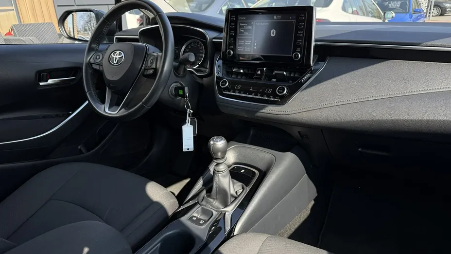 TOYOTA Corolla -