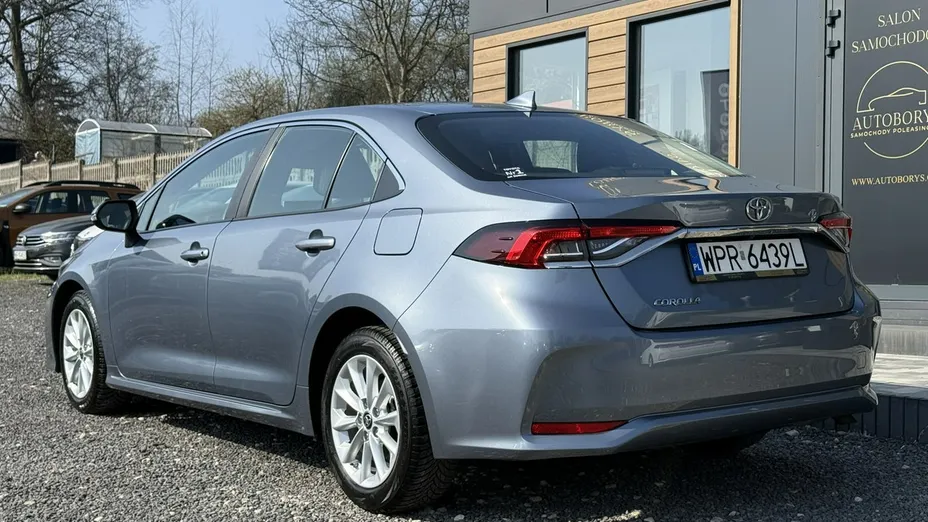 TOYOTA Corolla -