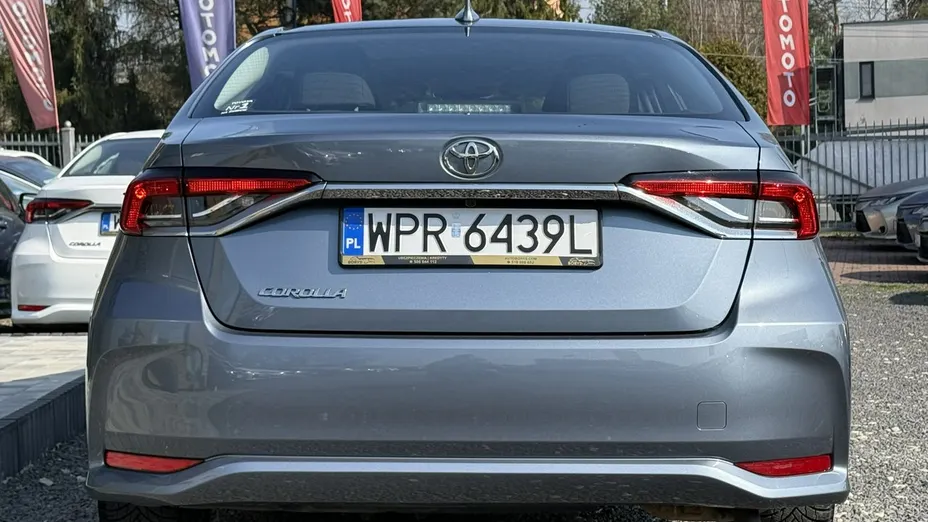 TOYOTA Corolla -