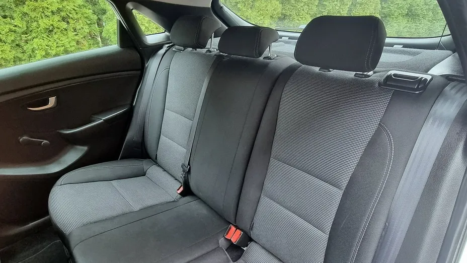 HYUNDAI i30 -