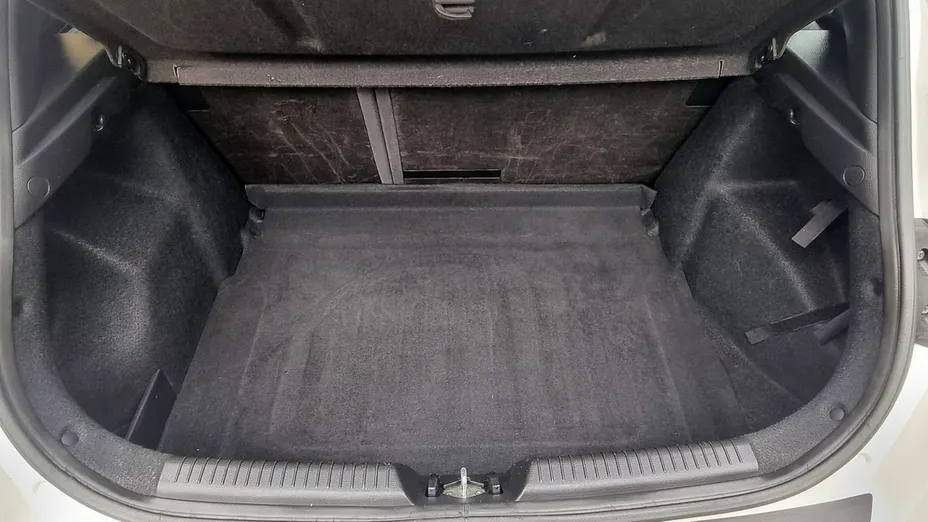 HYUNDAI i30 -