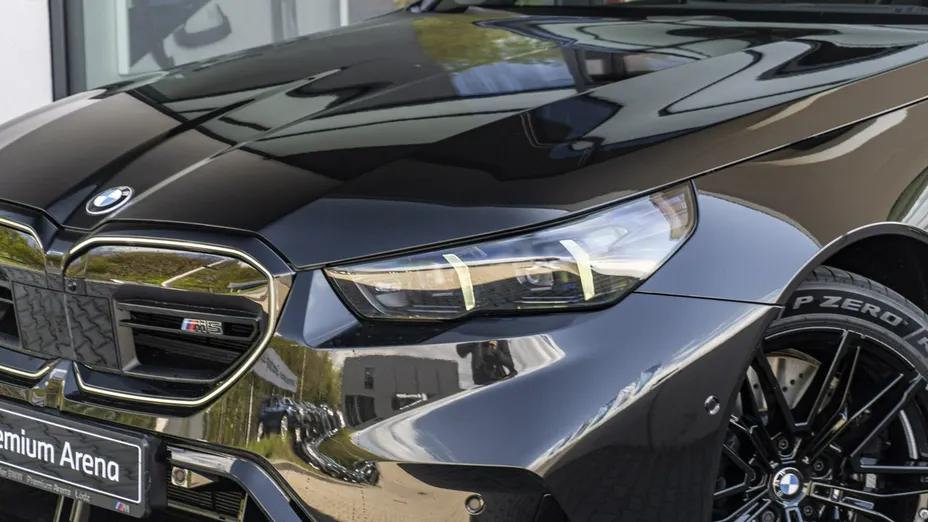 BMW M5 -
