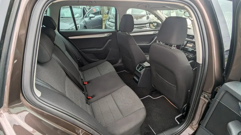 SKODA Octavia -