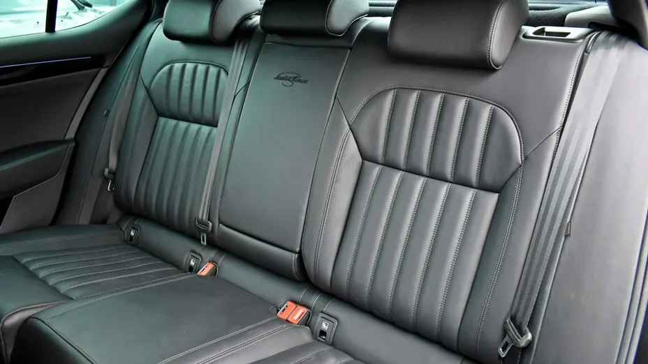 SKODA Superb -